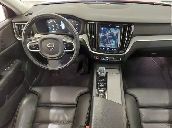 Volvo S60 cena 179900 przebieg: 31500, rok produkcji 2021 z Baranów Sandomierski małe 37